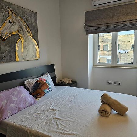 Modern Elegance Valletta Apartment Bagian luar foto