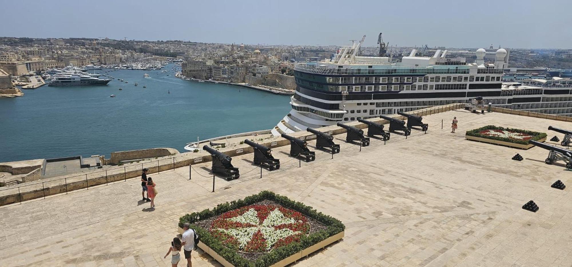 Modern Elegance Valletta Apartment Bagian luar foto