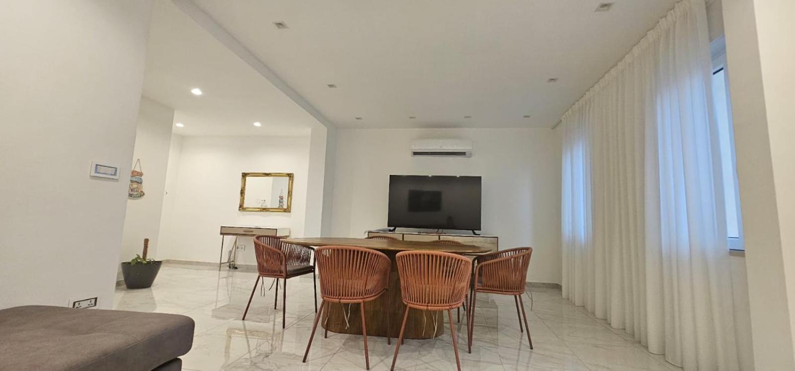 Modern Elegance Valletta Apartment Bagian luar foto